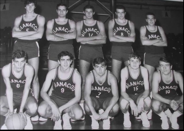 La formazione della "Milanaccio": Ratta, Beretta, Poletti, Gibelli, ?, Pedrini, Zanetti, Vittorio Colombo, Paolo Colombo, Addamiano.